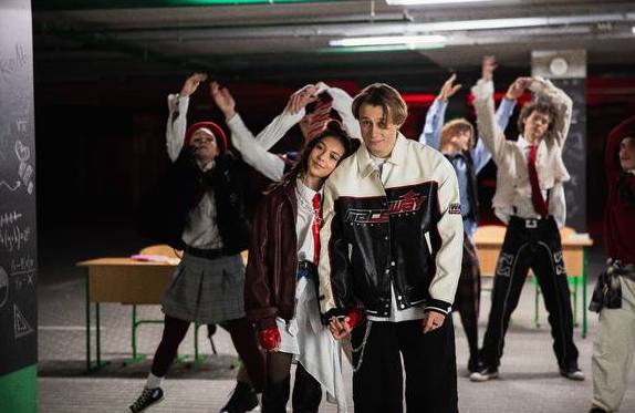 "Прилет просто рядом": певица NICOLE о дебюте в кино и съемках под обстрелами